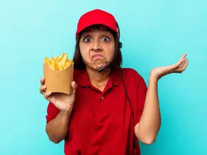 10 Things Fast-Food Workers Hate About You