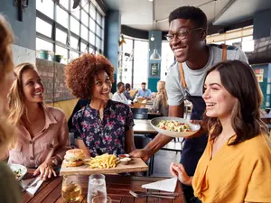 Never Do These Things At A Restaurant