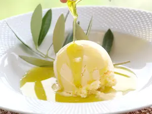 8 Weird Food Combinations That Exceed Expectations