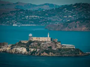 9 Bizarre Prison Facts That Are Stranger Than Fiction