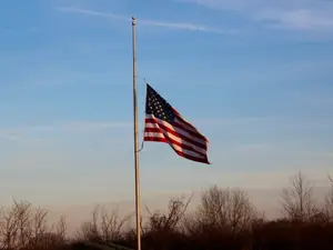 US Flag At Half Mast? Understanding The Symbol Of A Nation's Sorrow