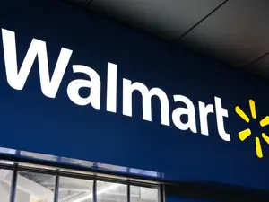 Woman Whispered For Help In Walmart, Employee Saved Her